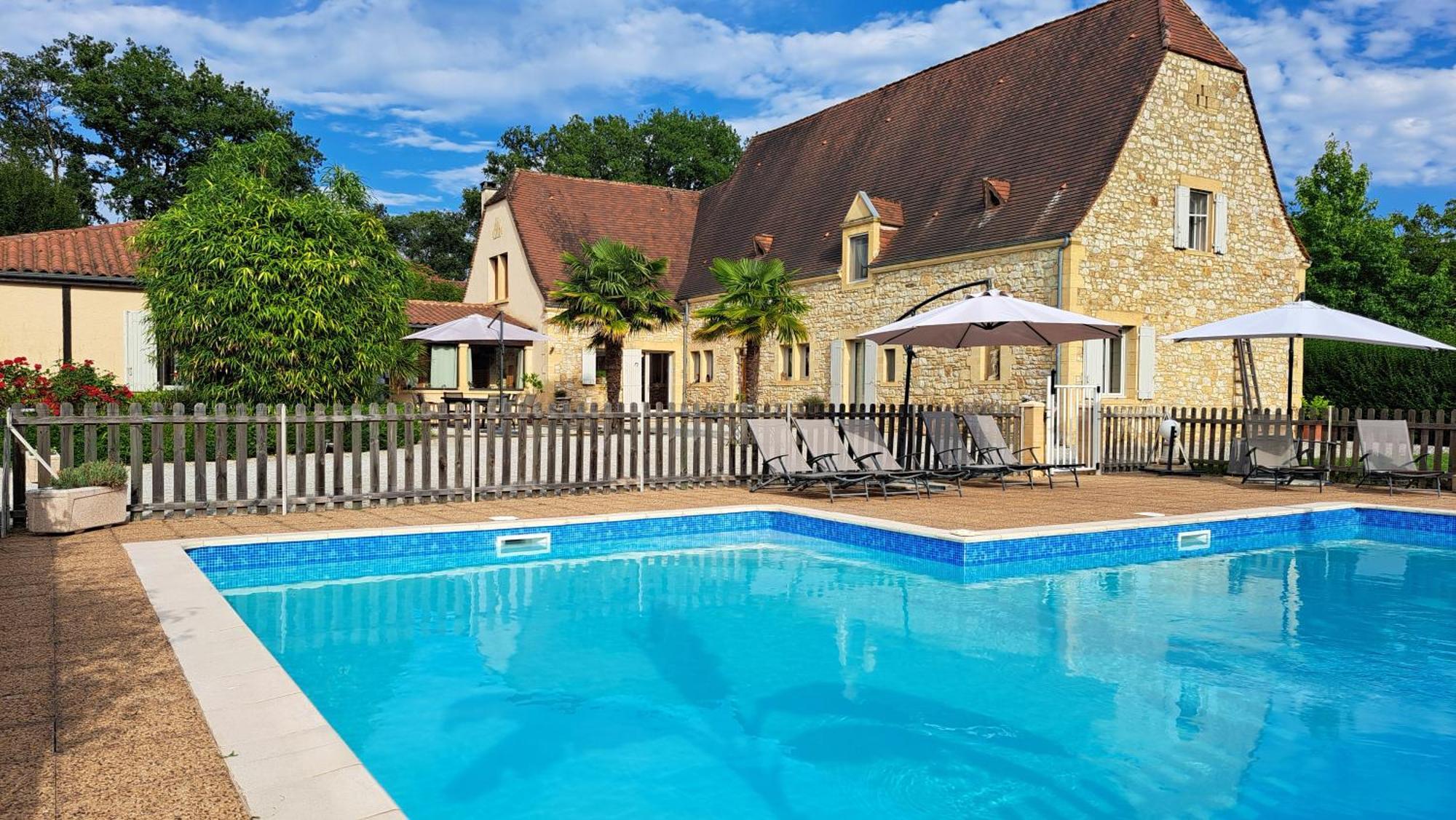La Barde Montfort, Votre Maison D'Hotes A 4 Kms De Sarlat Dordogne วีทรัค ภายนอก รูปภาพ
